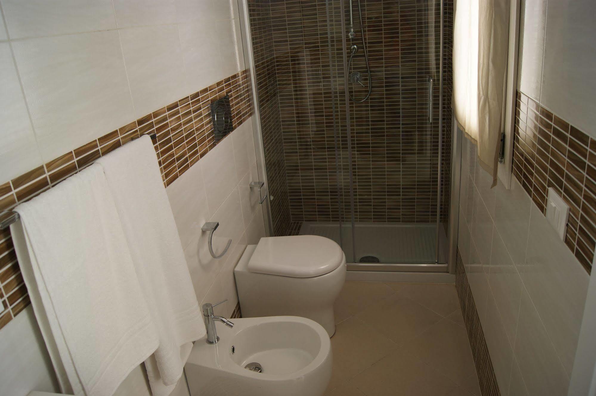 Guest House Golfo Xifonio Augusta Exteriör bild